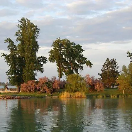 Διαμέρισμα Crystal F *