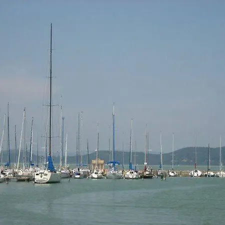 Crystal F Διαμέρισμα