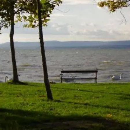 Crystal F Διαμέρισμα *